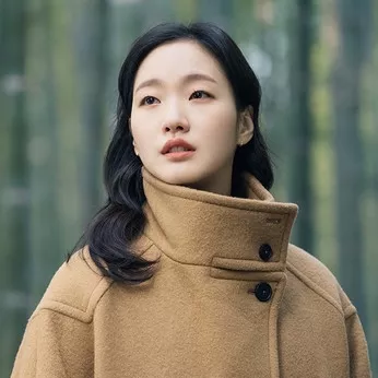 คิมโกอึน (Kim Go Eun)