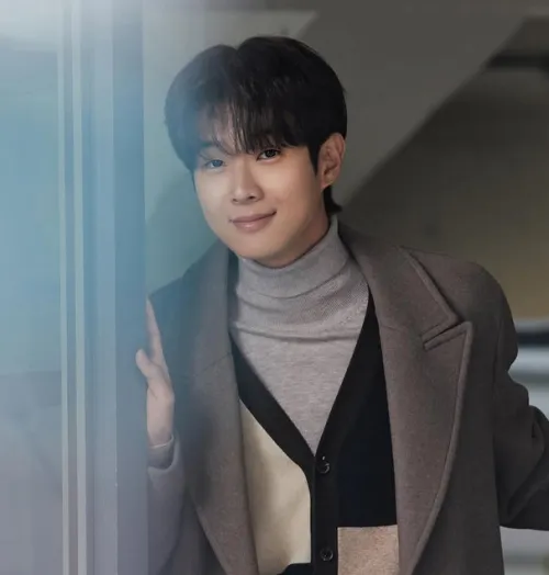 ชเวอูชิก (Choi Woo Sik )